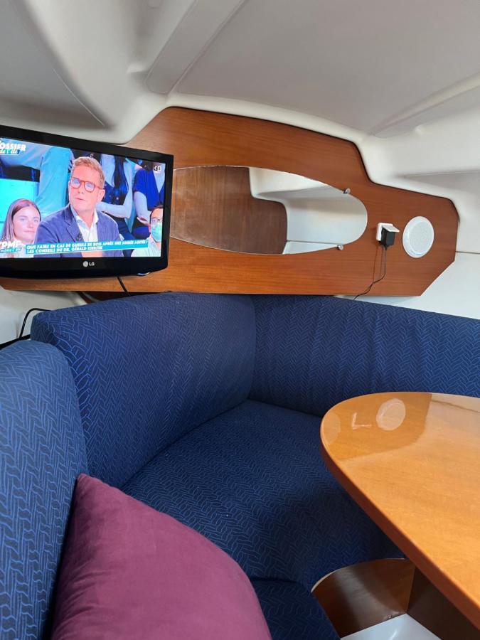 Botel Vedette A