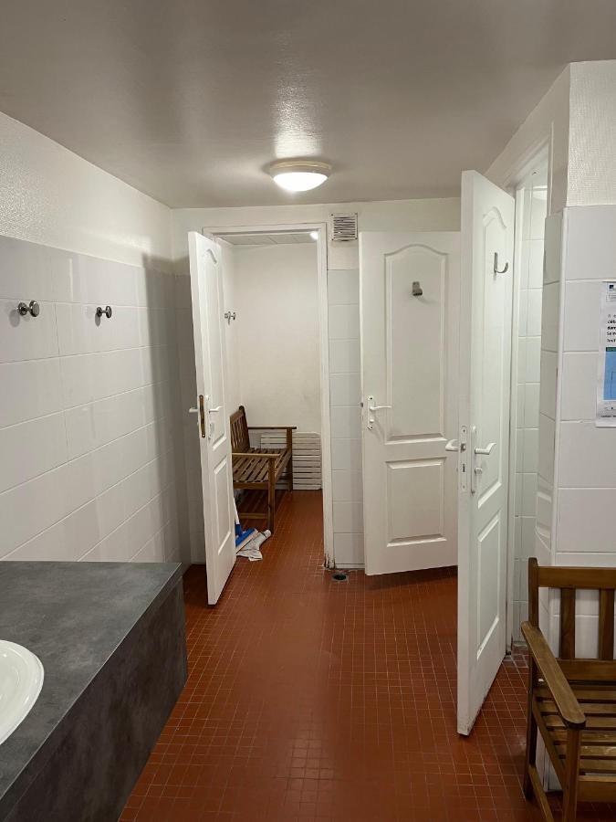Vedette A Botel